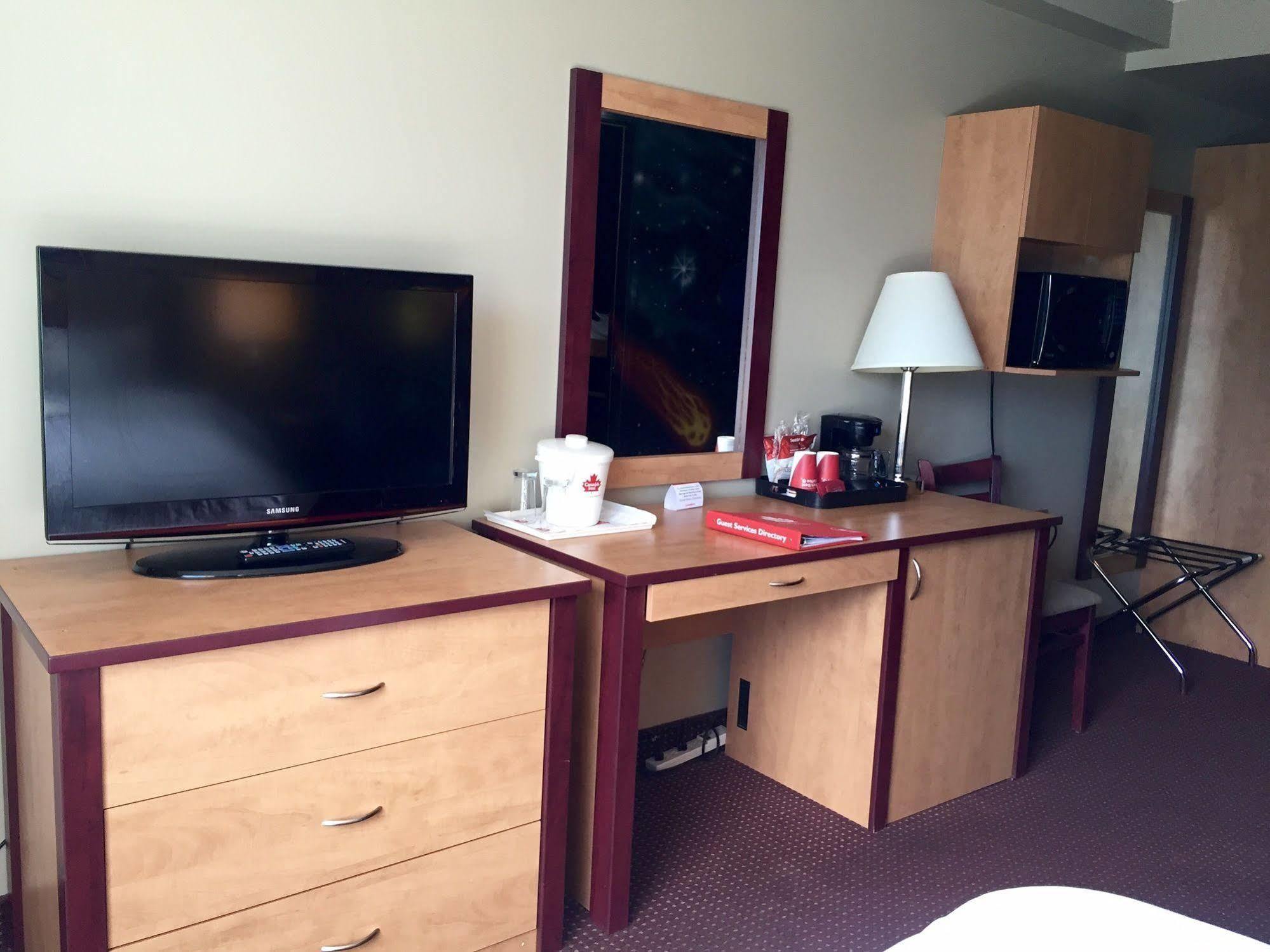 Canad Inns Destination Centre Transcona Виннипег Экстерьер фото