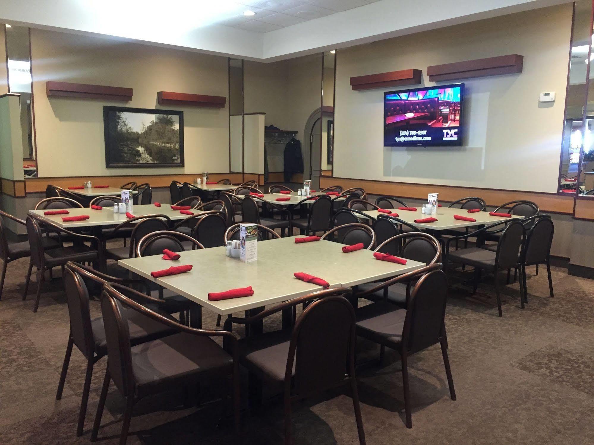 Canad Inns Destination Centre Transcona Виннипег Экстерьер фото